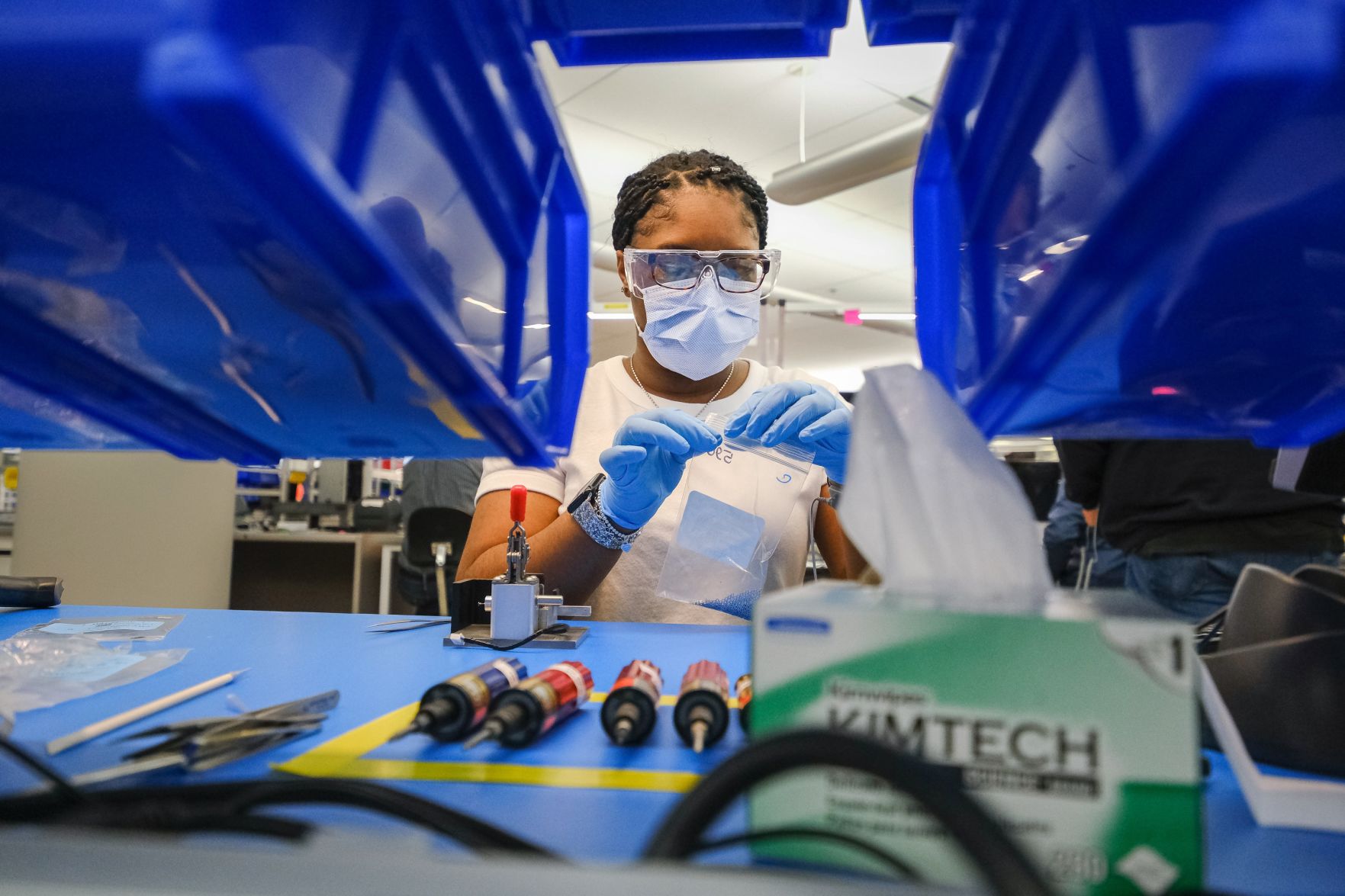 GM Kokomo Operations Builds Ventec Life Systems Ventilators